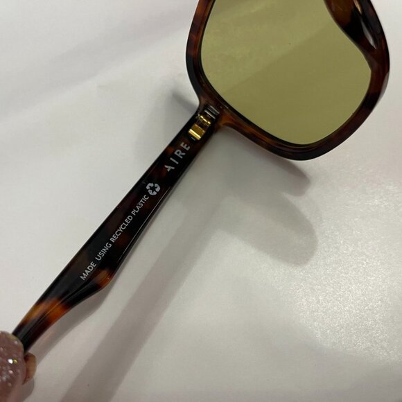 AIRE Whirlpool Dark Tort Aviator Sunglasses Khaki Lens Unisex NWOT main image 4